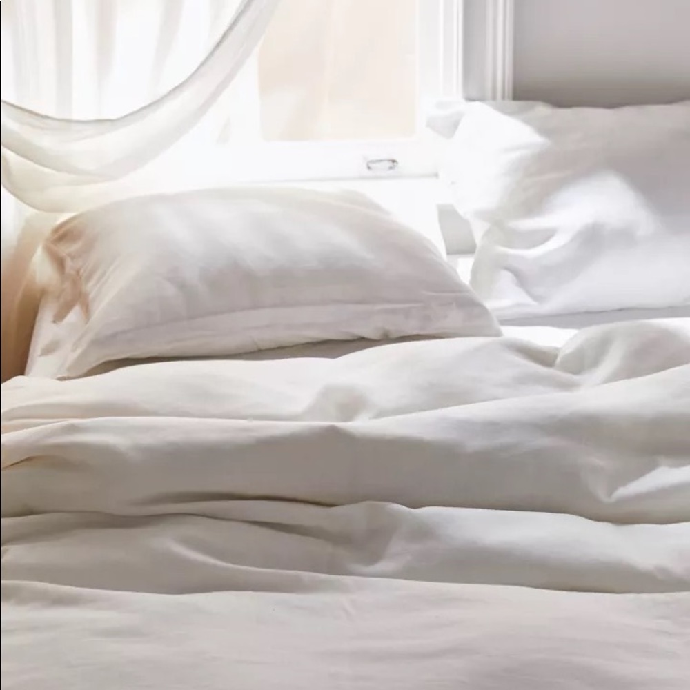 White Linen-Blend Solid Duvet
